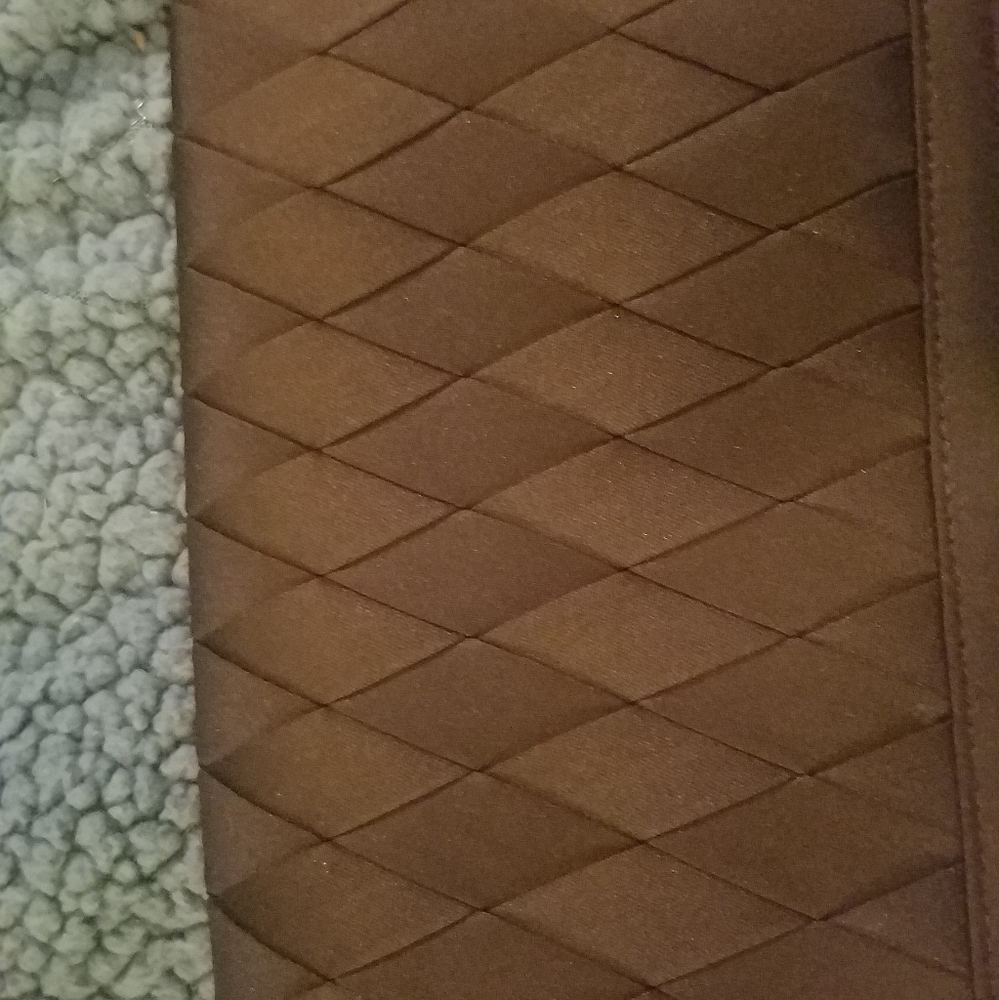 Crossbody clutch